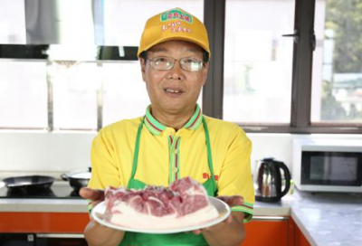 0 2018-04-22 08:50 21日,因卖猪肉而出名的北大毕业生陈生