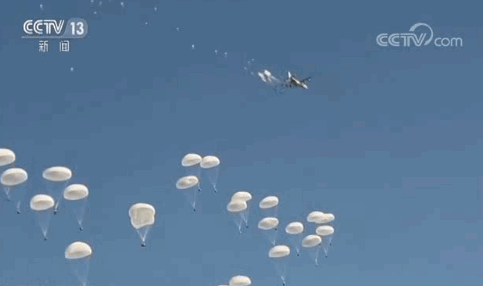一支由航空兵,地空导弹兵,雷达兵,空降兵多兵种合成的战略军种今天,让