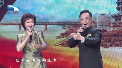 于魁智,李胜素演唱京歌《英雄梦想》