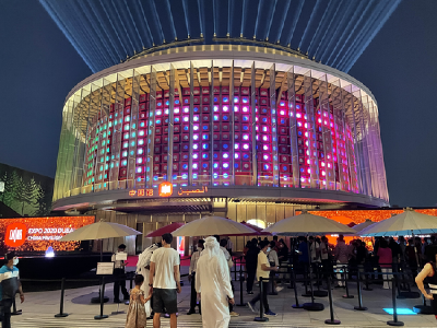 迪拜世博会中国馆游客破10万 参观人士纷纷点赞
