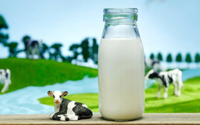买牛奶关键是认准“1成分、2指标”！这2种牛奶不建议买