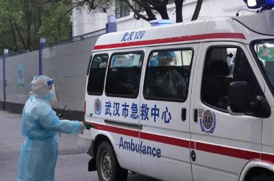 武漢首批7名新冠肺炎患者出院
