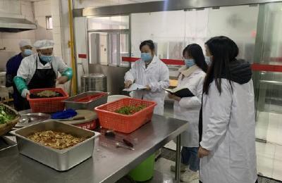 荊州區審計局：呵護“舌尖上的安全”，助力打造校園安全食堂