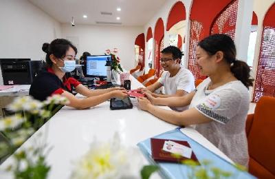 中國青年結婚年齡不斷推遲：30~34歲占比大幅上升