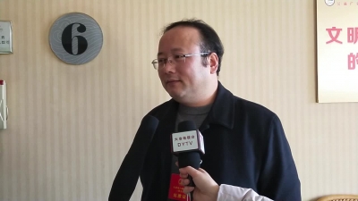 李显元代表：推进“三供一业”移交工作 实现国有企业瘦身健体