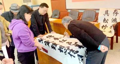 西菜园社区：社校共建“学党史、书党恩”