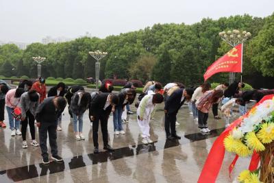 湖北恒大建设集团赴红安县开展党史学习教育活动