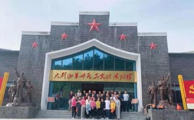 市园林局：传承红色基因 秉承初心前行
