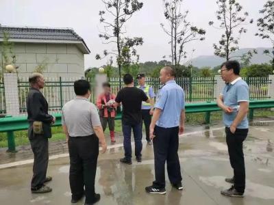 武穴交警：为民服务暖人心，小事彰显大情怀