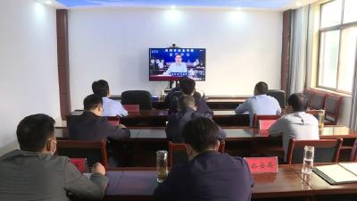 我市组织收听收看黄冈市 “五一”节日安全防范视频调度会