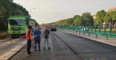 市交通运输局与时间赛跑，快速抢修国道220