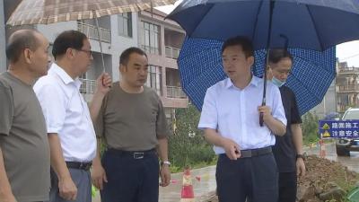 胡昊督导泵站运行和险工险段整治情况