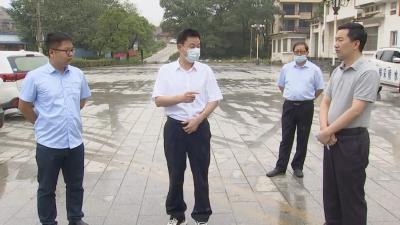 胡爱民调研督办我市城区黑臭水体治理工作