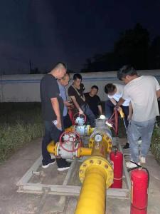 武穴中燃顺利完成粤玻实业燃气管道碰口工程