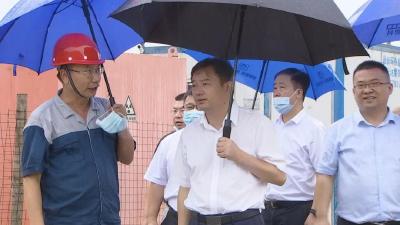 胡昊走访调研包保重点企业：当好“店小二” 帮助企业解难题促发展