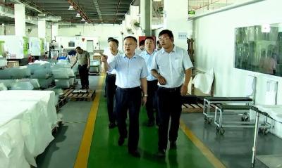 查俊：坚定信心 求真务实 真抓实干 全力做优做实经济开发区