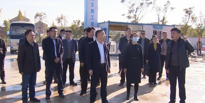 查俊深入重点项目一线现场办公解难题