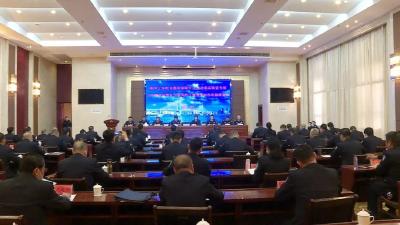 昨天，两会齐开，事关长江经济带高质量发展……