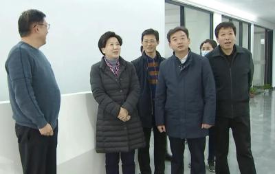 黄冈市委常委、统战部部长李玲来我市调研统战工作