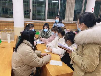 书香润心 悦读悦美——武穴市直属幼儿园开展教师读书交流分享活动
