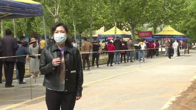 全员核酸检测：社区有序组织 群众积极配合