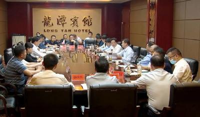 胡昊与百船能源管理集团有限公司董事长张军洽谈对接项目