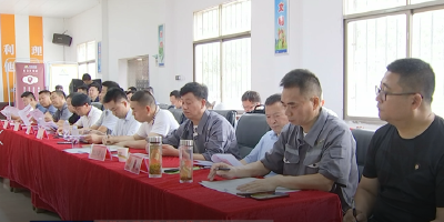 查俊深入马口新型建材产业园现场办公 助推项目加快建设