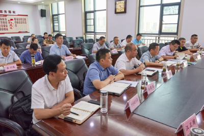 胡昊主持召开美好环境与幸福生活共同缔造活动研讨会