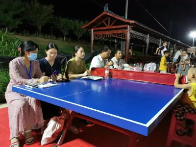【下基层 察民情 解民忧 暖民心】万丈湖卫生院：“垸子夜话”搭桥 “电子凭证”连心