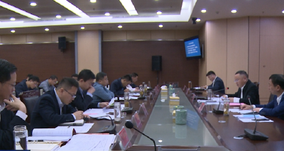 查俊主持召开重点项目督办会