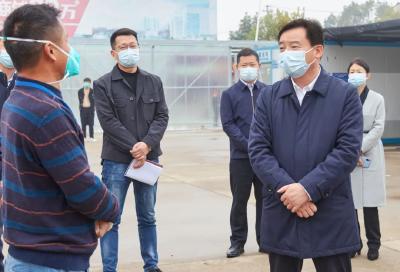 胡昊调研检查交通查验点和集中隔离点疫情防控工作
