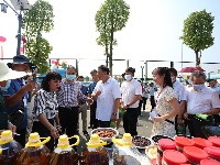 【图集】狂欢一“虾” “五谷深情·味在谷城”农旅博览会暨盛康首届稻虾节火热开幕