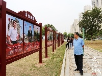 【图集】“襄阳楷模”群像“走”进粉水公园，快来打卡！
