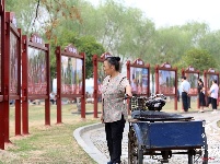 【图集】“襄阳楷模”群像“走”进粉水公园，快来打卡！