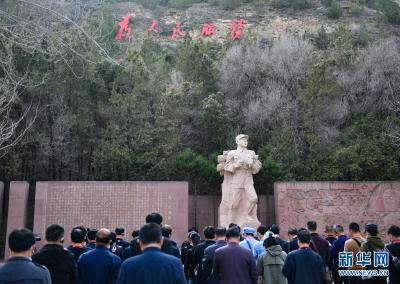 奋斗百年路 启航新征程·中国共产党人的精神谱系丨宝塔光辉　映照未来——延安精神述评