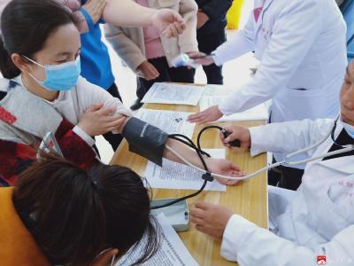 城郊應臺小學教職工接種新冠疫苗