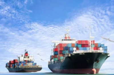 出口增速提高 逆差继续收窄前七月服务贸易总额超三万亿元