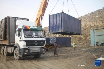阿富汗难民事务部开始分发中国援助粮食