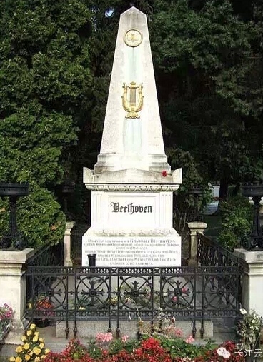 读懂名人们的一生,"一句话"就够了