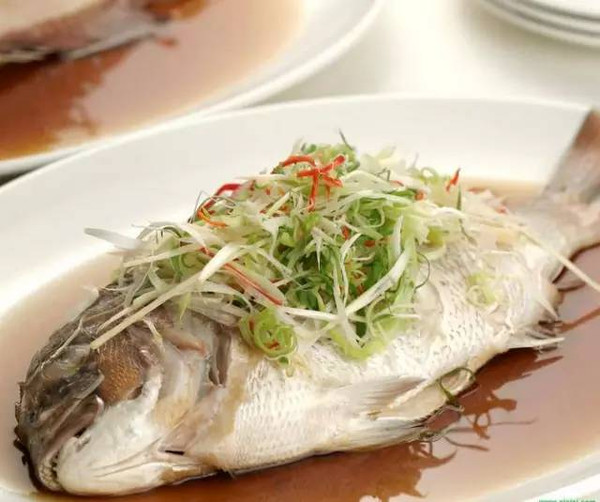 2 烹饪方法蒸,煮,焗最健康生鱼肉跟熟鱼肉在热量,蛋白质和总脂肪含量