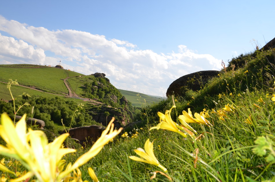 中国山马草原开跑探路醉美黄花沟