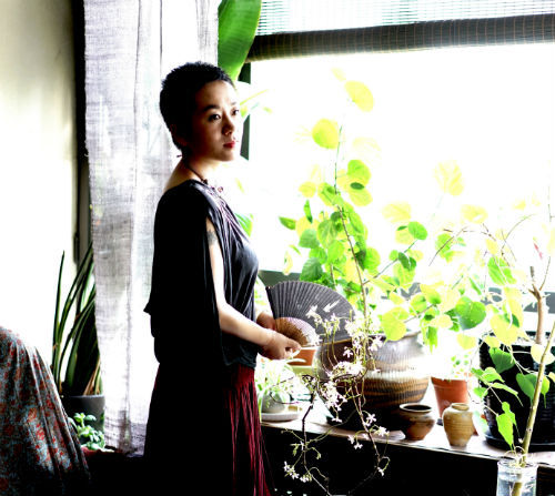 安妮宝贝蜕变"庆山"推出全新散文集《月童度河》