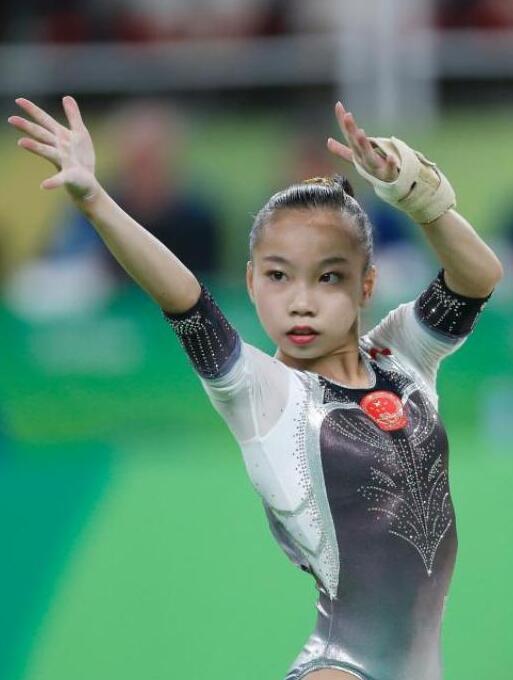 女子体操自由操决赛拜尔斯夺金王妍第五
