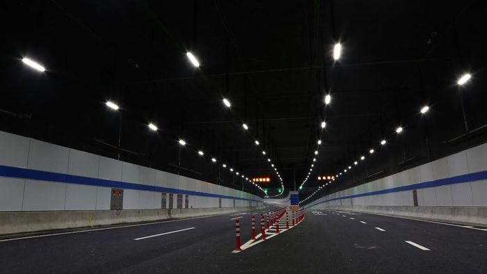 上海长江路隧道今起通车浦西到浦东仅需5分钟