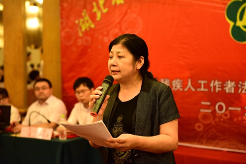 图为省人大常委会委员,内司委副主任委员周厚震点评图为比赛现场