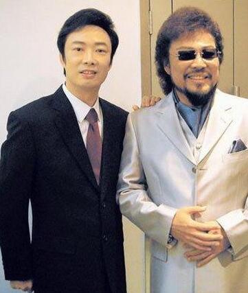 费玉清全家福曝光婉拒春晚陪父亲吃团圆饭