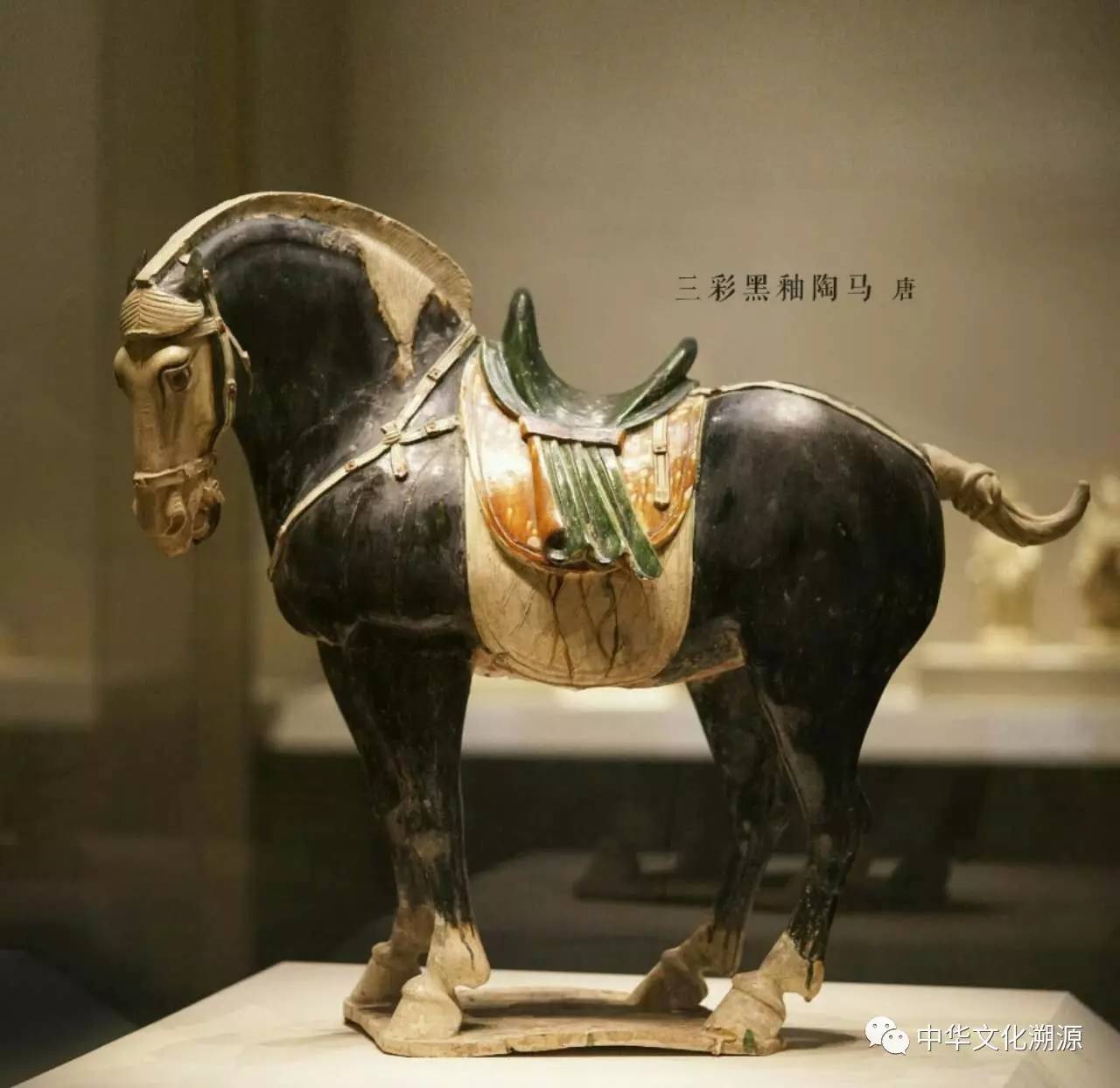 唐三彩究竟是哪三种颜色