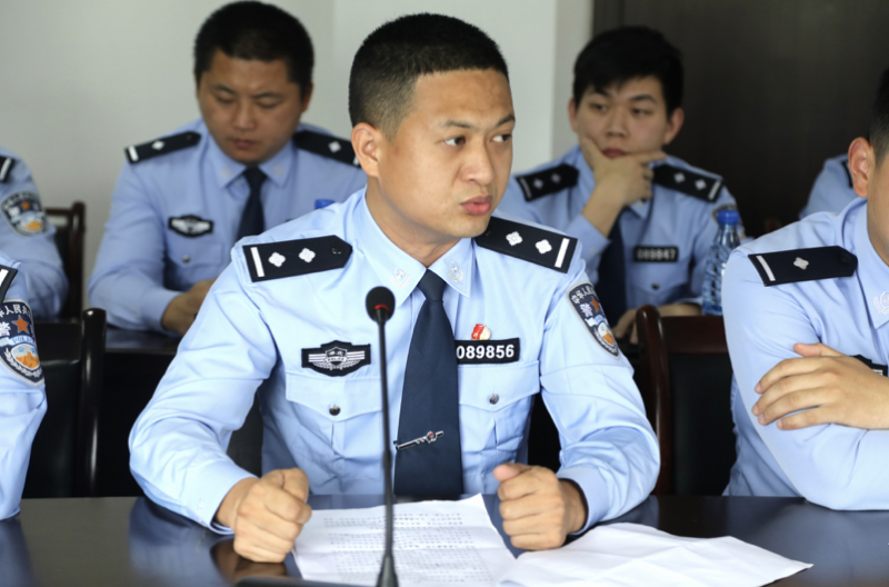 不忘从警初心激扬青春风采