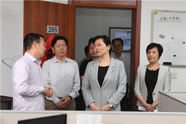调研湖北书法报社调研湖北画报社调研湖北画报社