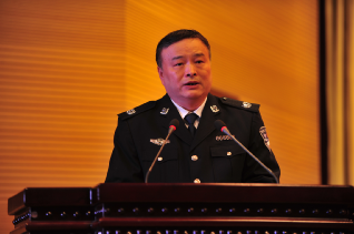 杨雪峰先进事迹报告会在湖北举行